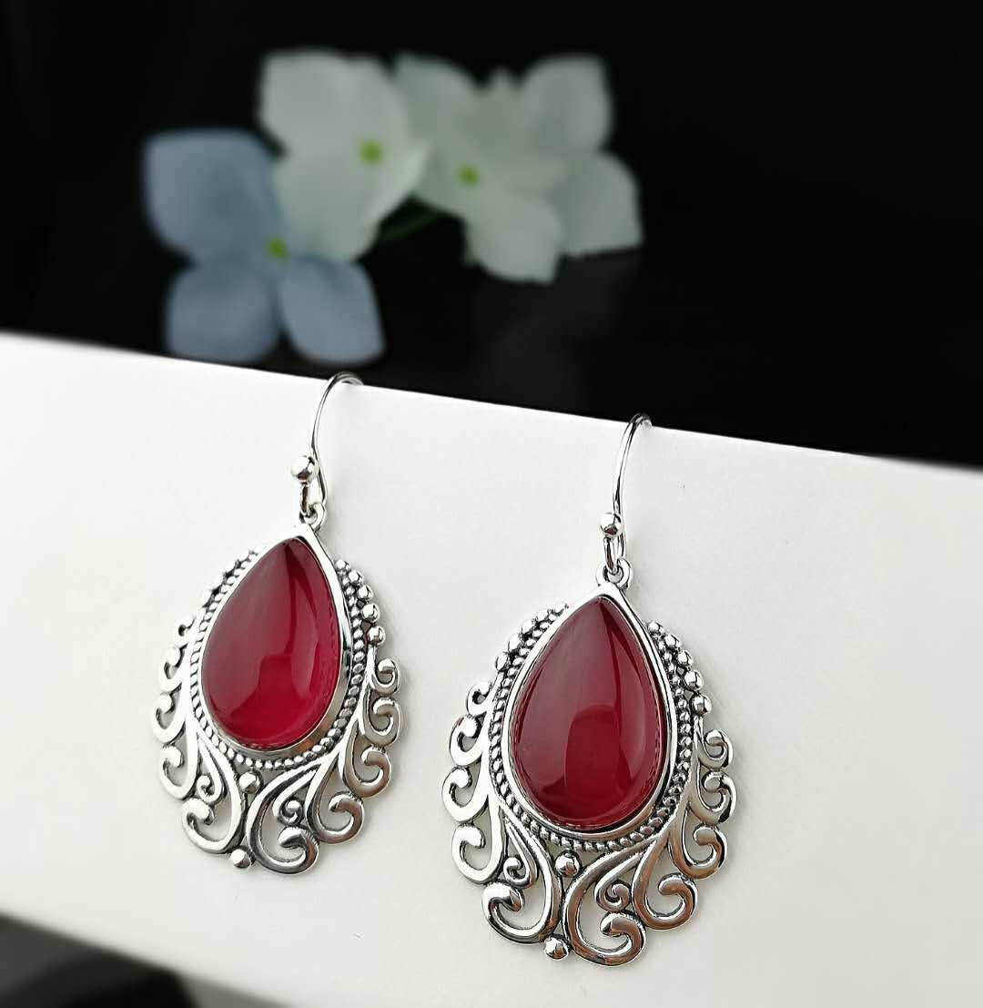 S925 Silver Jewelry Retro Water Drop Red Corundum Earrings Hollow Pattern Earrings Ear Hooks